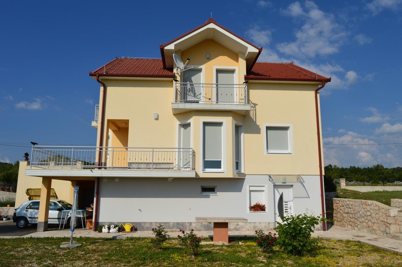 Blue Lake Luxury Rooms Grabovica Exterior foto