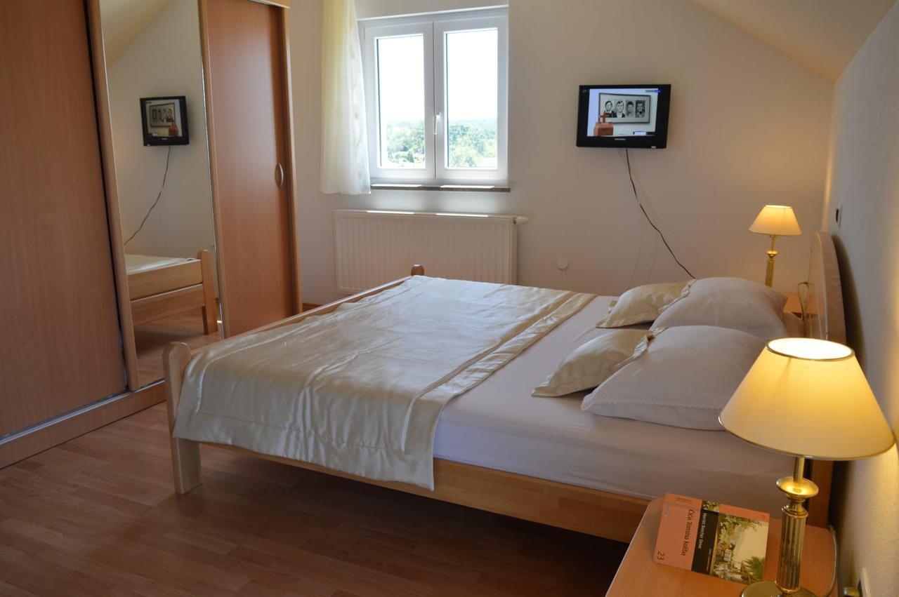 Blue Lake Luxury Rooms Grabovica Exterior foto
